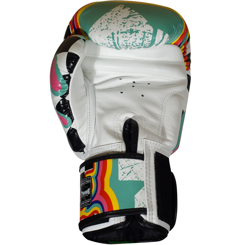 Боксерские перчатки Twins Special FBGVL3-65 Chess 14 oz