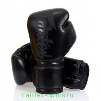 Боксерские перчатки Fairtex BGV14 Solid Black 14 oz