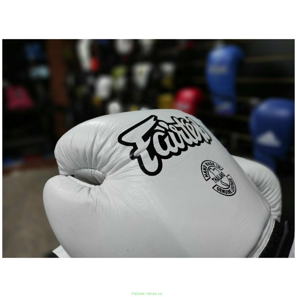 Боксерские перчатки Fairtex BGV27 white 16 oz