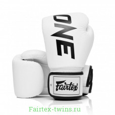 Боксерские перчатки Fairtex One ChampionShip white 16 oz