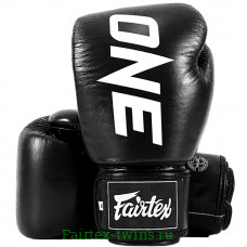 Боксерские перчатки Fairtex One ChampionShip black 12 oz Боксерские перчатки Fairtex One ChampionShip black 12 oz