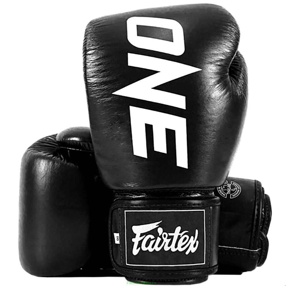 Боксерские перчатки Fairtex One ChampionShip black 16 oz