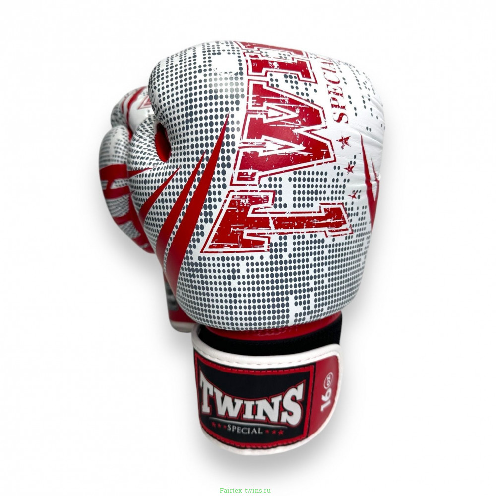 Боксёрские перчатки FBGVL3-TW5 white red 12 oz