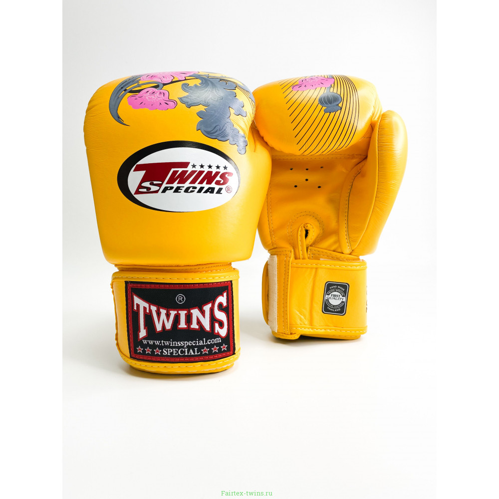 Боксерские перчатки Twins FBGVL3-13 yellow 12 oz