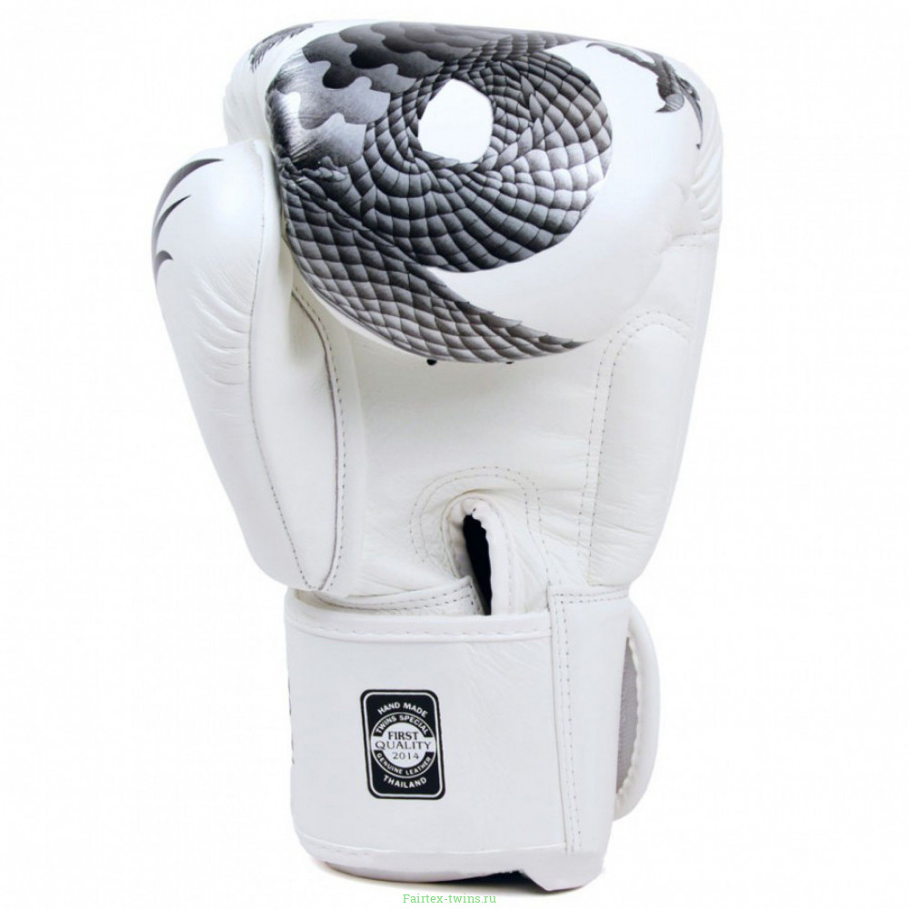Боксерские перчатки Twins FBGVL3-23 white silver 10 oz