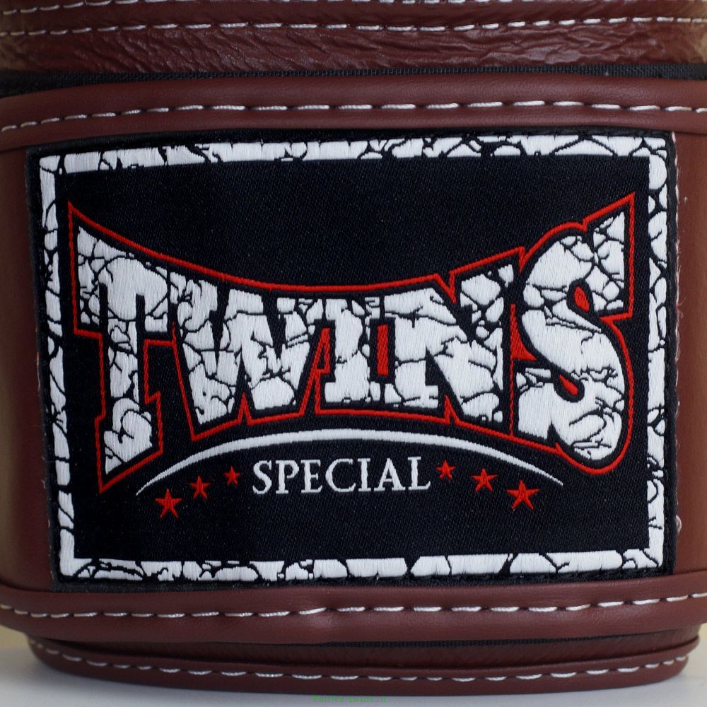Боксерские перчатки Twins Special BGVL14 Dark Brown 10 oz