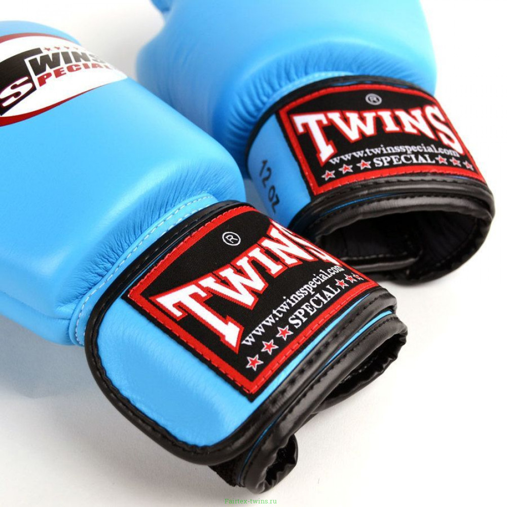 Боксерские перчатки Twins Special BGVL3 light blue 16 oz