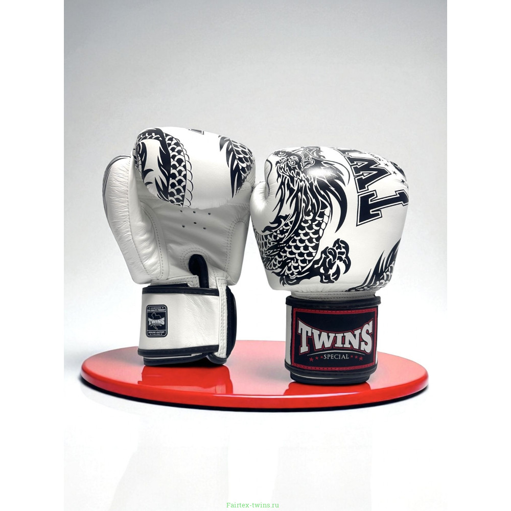 Боксерские перчатки TWINS Special FBGVL3-49 white black 16 oz