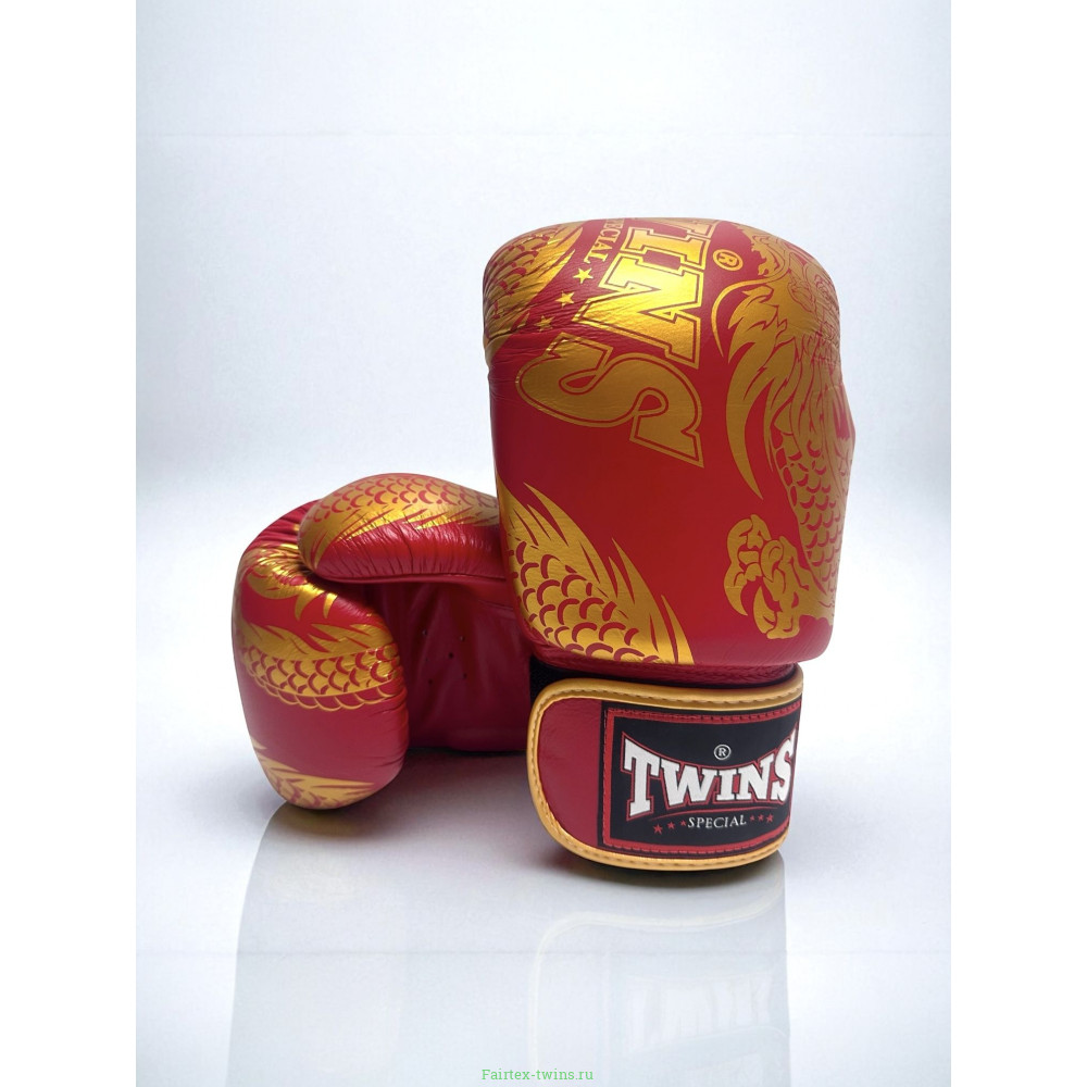 Боксерские перчатки TWINS Special FBGVL3-49 red 16 oz