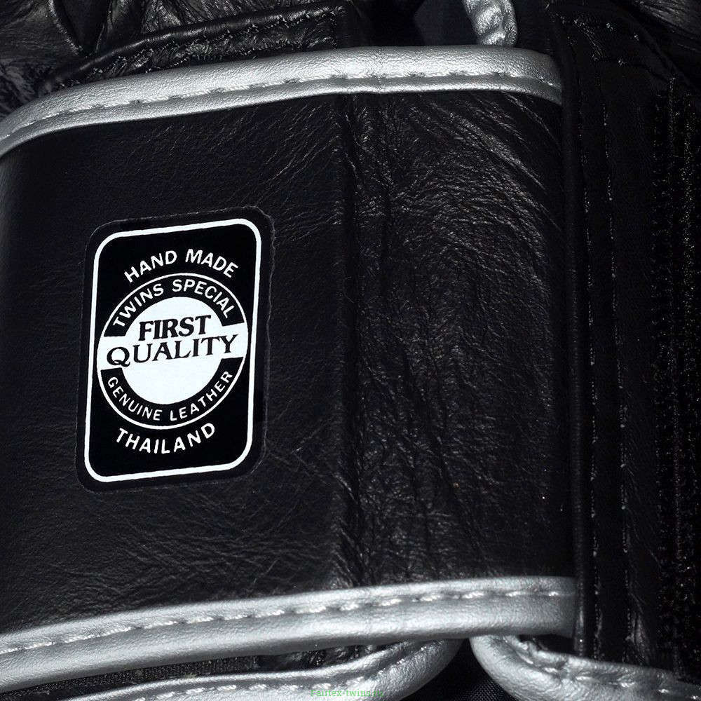 Боксерские перчатки TWINS Special FBGVL3-49 black-silver 10 oz