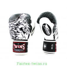 Боксерские перчатки Twins Special FBGVL50 white 10 oz