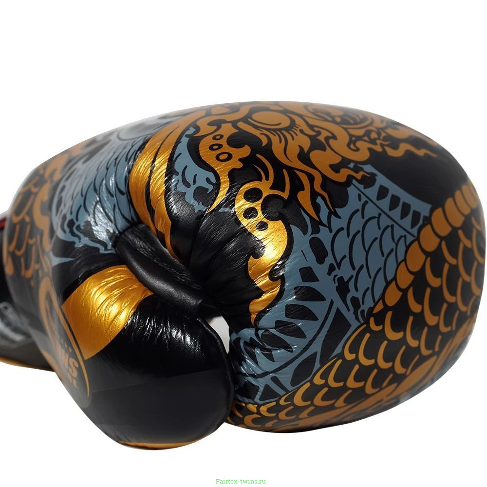 Боксерские перчатки FBGVL3-52 Dragon black gold 12 oz