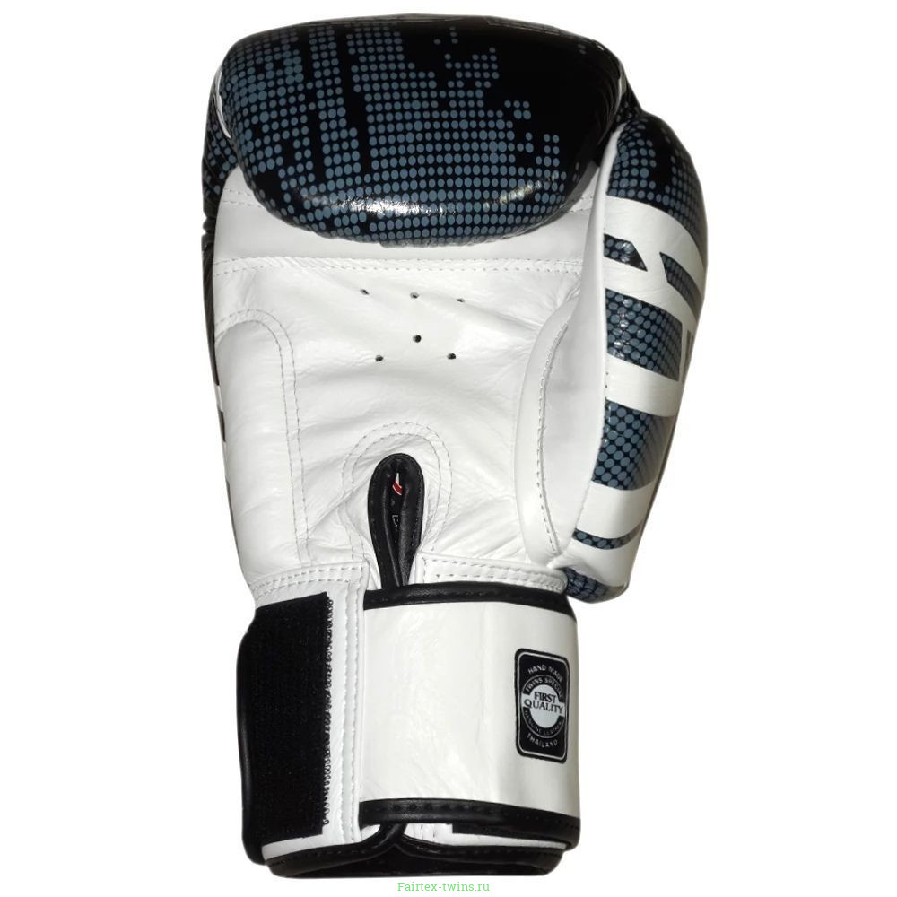 Боксерские перчатки FBGVL3-TW5 black white 10 oz