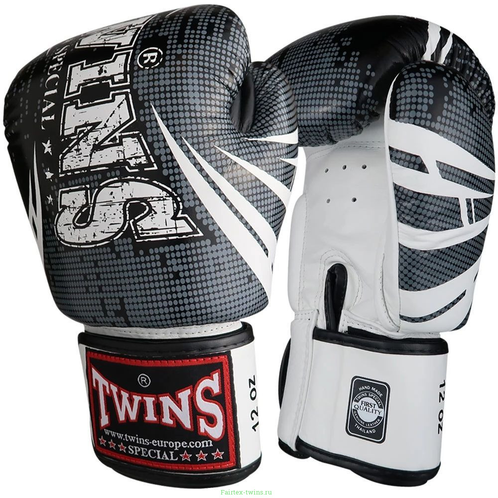Боксерские перчатки FBGVL3-TW5 black white 10 oz